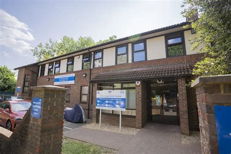 tudor lodge health centre sw19.